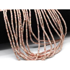 Бусины из родохрозита кубик гр.2мм, 39см, 172 бусины