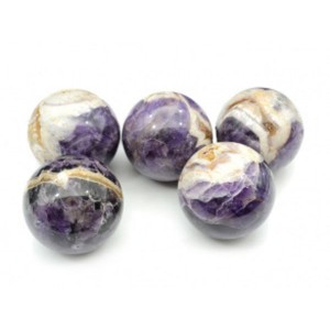Шар из аметиста шевронного, диаметр 46-48мм, 150г