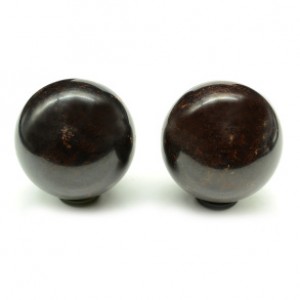 Шар из граната диаметр 56-57мм, 354г