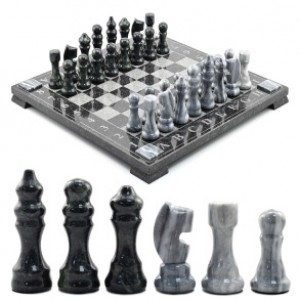 Шахматы подарочные из камня змеевик и гранит 370*370мм Шахматы подарочные из камня змеевик и гранит 370*370мм