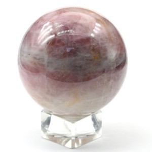 Шар из розового кварца мадагаскарского 63мм, 353г