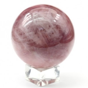 Шар из розового кварца мадагаскарского 65мм, 387г Шар из розового кварца мадагаскарского 65мм, 387г