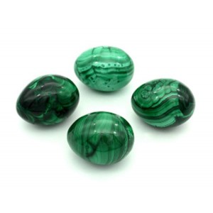 Яйцо из малахита 1сорт 36*49мм, 130-142гр.