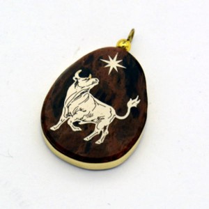 Брелок-Кулон из обсидиана знак зодиака "Телец" 20*25мм