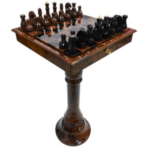 Стол шахматный из обсидиана 440*440*905мм.