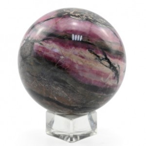 Шар из родонита, диаметр 75мм, 761г