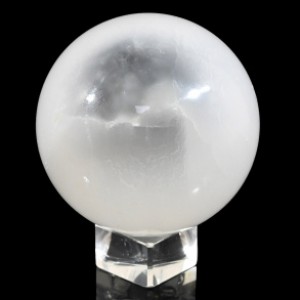 Шар из селенита белого, диаметр 76мм, 538г.