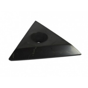 Подставка из шунгита под шар 7-8см средняя треугольная, полированная Подставка из шунгита под шар 7-8см средняя треугольная, полированная