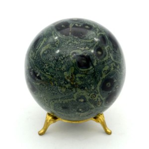 Шар из яшмы зеленый "камбаба", диаметр 82-83мм, 777-789г