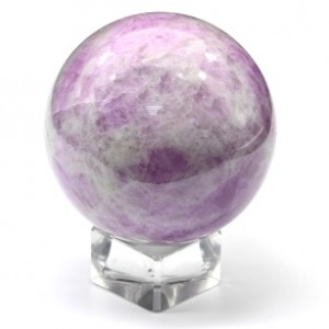 Шар из кунцита, диаметр 62мм, 394г