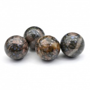 Шар из либерита диаметр 65-67мм Шар из либерита диаметр 65-67мм