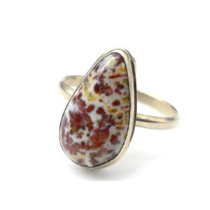 Кольцо с агатом " Капля " 12*21мм