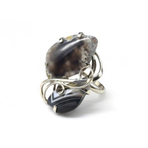 Кольцо с агатом 28*38мм. Кольцо с агатом 28*38мм.