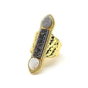 Кольцо "Великолепный Век"с друзами агата в золотистом металле цвет сиреневый.