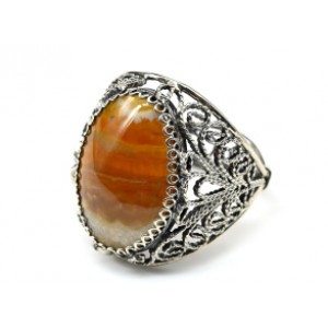 Кольцо агат 17*24мм.