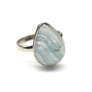 Кольцо аквамарин "Капля" 13*18мм.