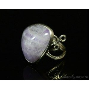 Кольцо из аметиста 19*23мм