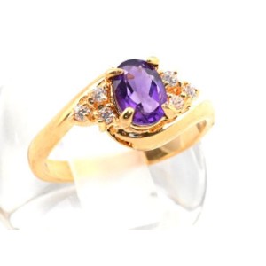 Кольцо позолота с камнями аметист и стразы