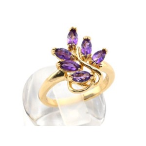 Кольцо с позолотой из аметиста "Завиток"