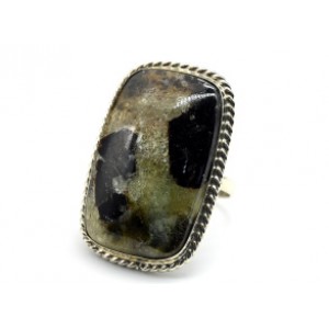 Кольцо апатит " Прямоугольник " 26*38мм.