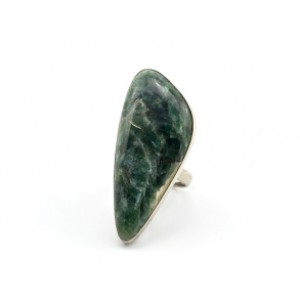 Кольцо апатит " Грация " 23*52мм
