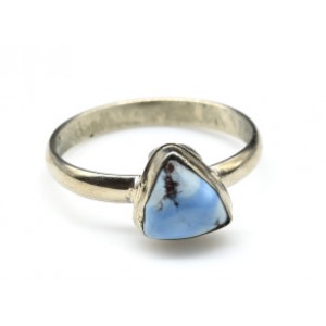 Кольцо с бирюзой " Грация " 8*9мм