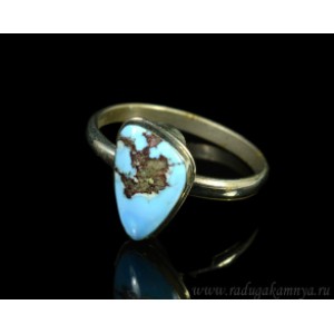 Кольцо с бирюзой " Грация " 9*13мм