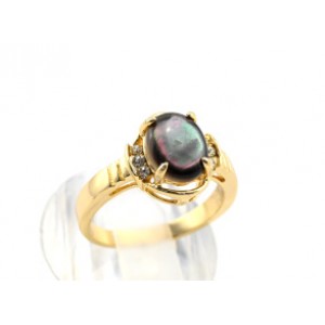 Кольцо перламутр овал цирконы сбоку