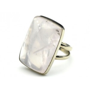 Кольцо с розовым кварцем " Прямоугольник " 18*27мм