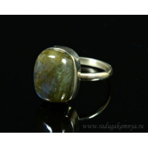 Кольцо с лабрадором 13*16мм