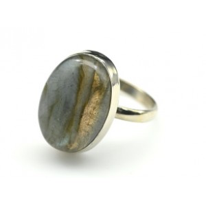 Кольцо с лабрадором "Овал" 13*18мм