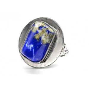 Кольцо с лазуритом 32*36мм. Кольцо с лазуритом 32*36мм.
