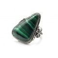 Кольцо малахит "Грация" 23*33мм