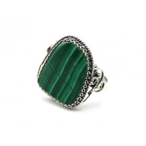 Кольцо малахит 20*23мм.