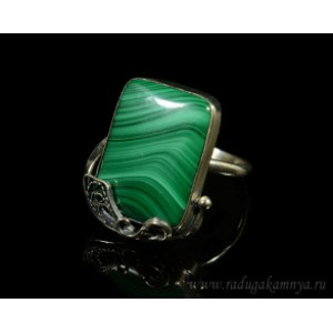 Кольцо малахит 20*24мм