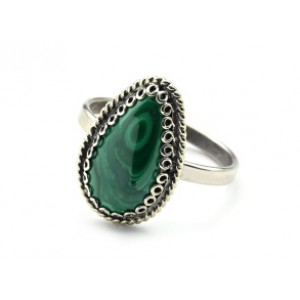 Кольцо малахит "Капля" 12*17мм