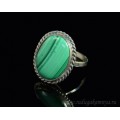 Кольцо из малахита овал 19*24мм Кольцо из малахита овал 19*24мм