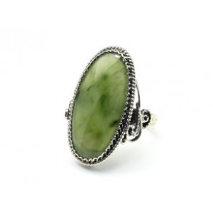Кольцо нефрит "Овал" 17*31мм