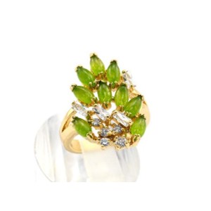 Кольцо нефрит гроздь