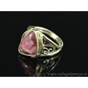Кольцо турмалин " Грация " 12*16мм
