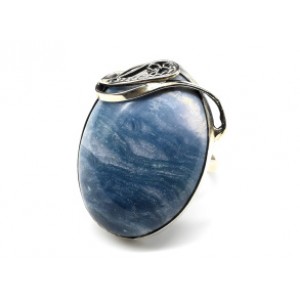 Кольцо с флюоритом 23*33мм