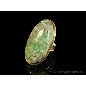 Кольцо с флюоритом овал 25*43мм