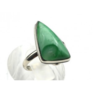 Кольцо с хризопразом " Грация " 12*20мм