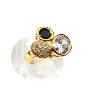 Кольцо женское "Тройка" с цирконом чёрным и белым,  (иск.)