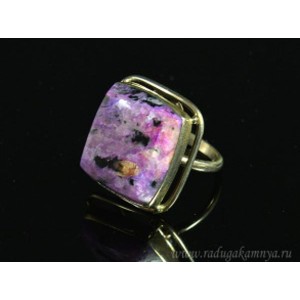 Кольцо с чароитом прямоугольник 21*22мм
