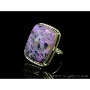 Кольцо с чароитом прямоугольник 21*27мм