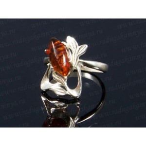 Кольцо с янтарём в посеребрении каприз коньячный (иск.)