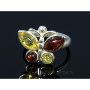 Кольцо посеребренное с янтарём бабочка медовый, коньячный (иск.)
