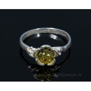 Кольцо с янтарём в посеребрении цветочек 9мм зеленый (иск.)