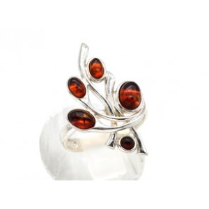 Кольцо с янтарем C925 4 овальчика 18*30мм молочный, зеленый, коньячный , 4,08гр (иск.)